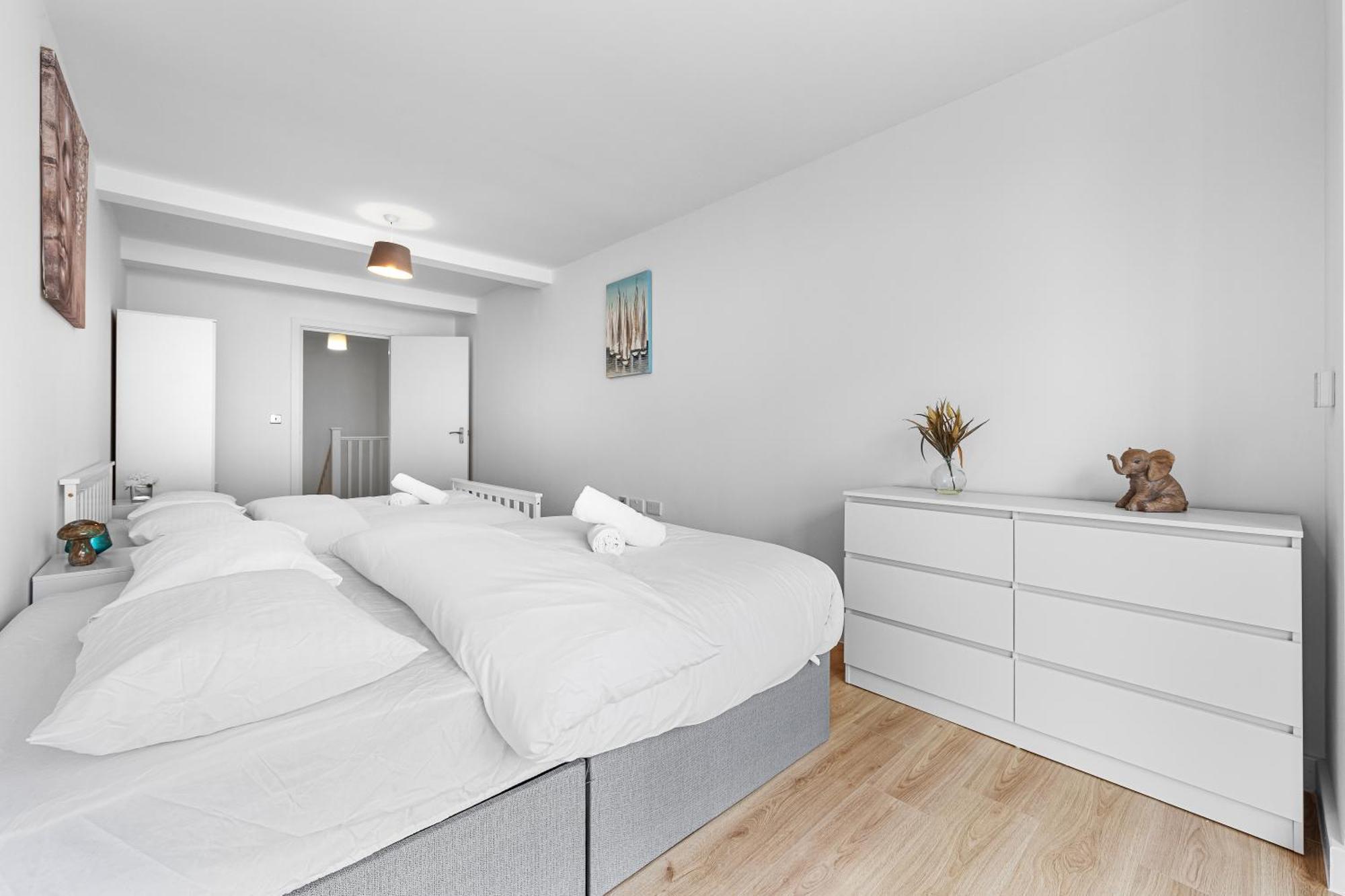 3 Bedroom Sleep12 In Mr2 Apartament Londra